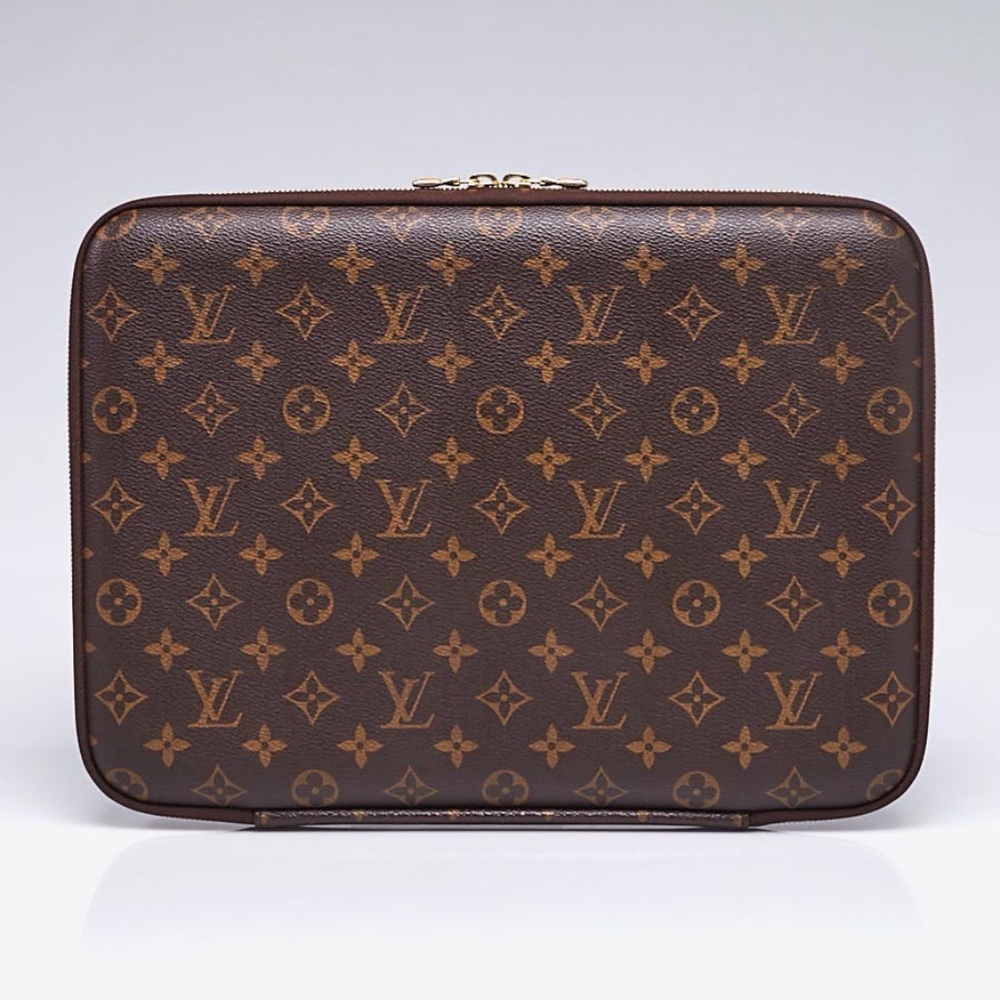 Louis Vuitton Inventeur Laptop Sleeve